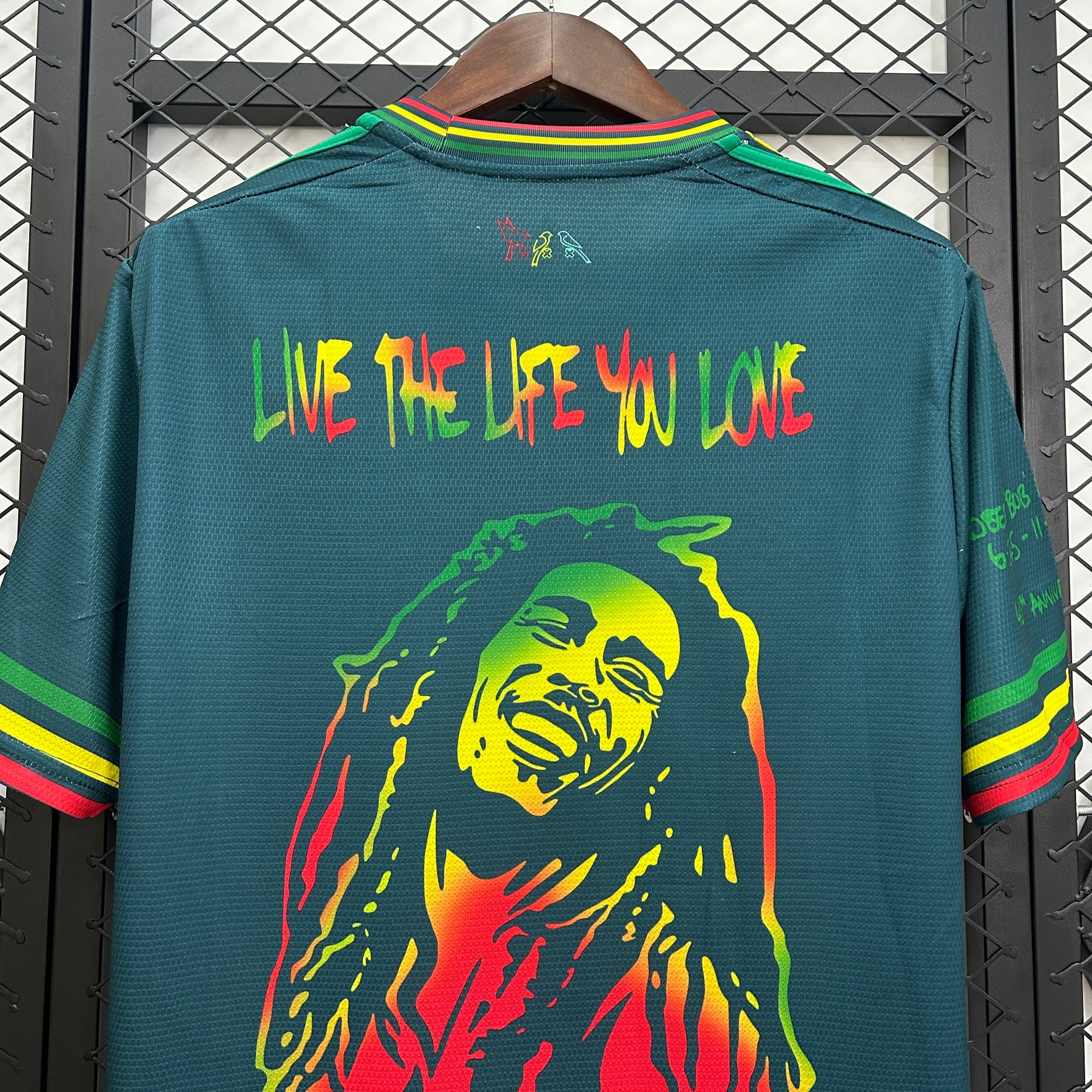 Camisa do Ajax 2025/26 -Bob Marley Edição Especial