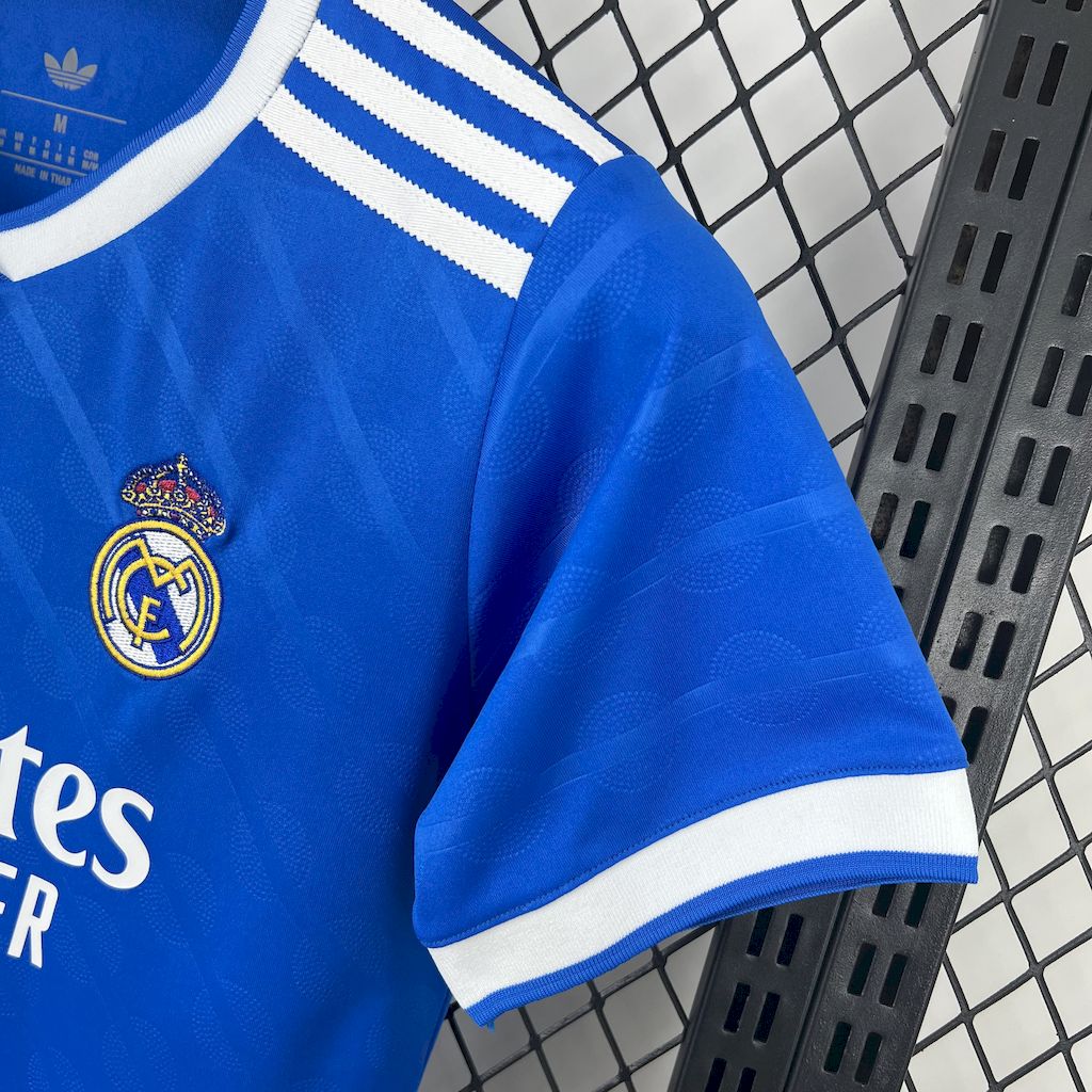 Camisa Feminina do Real Madrid 2025/26 Third