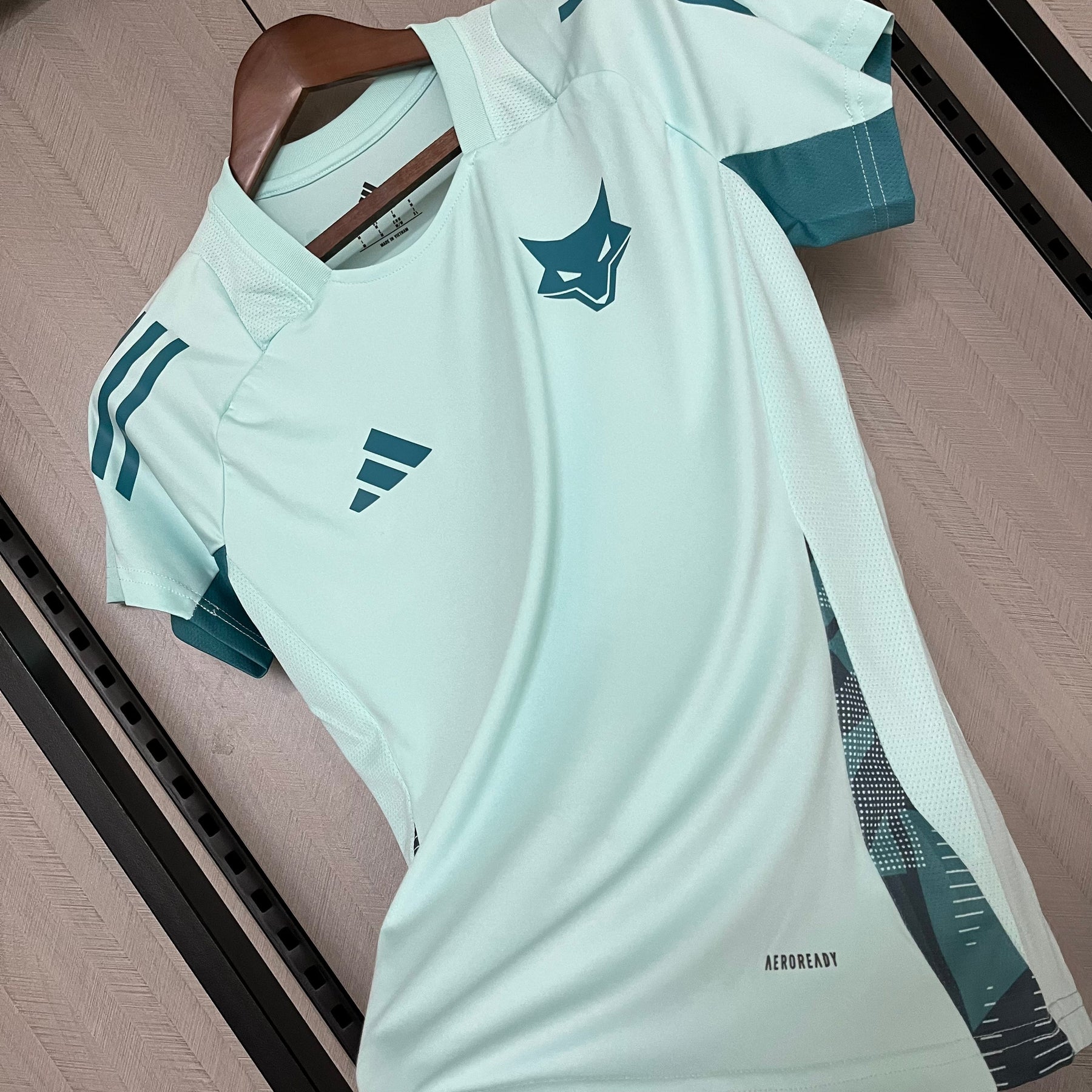 Camisa Feminina do Cruzeiro 2025/26-  Treino