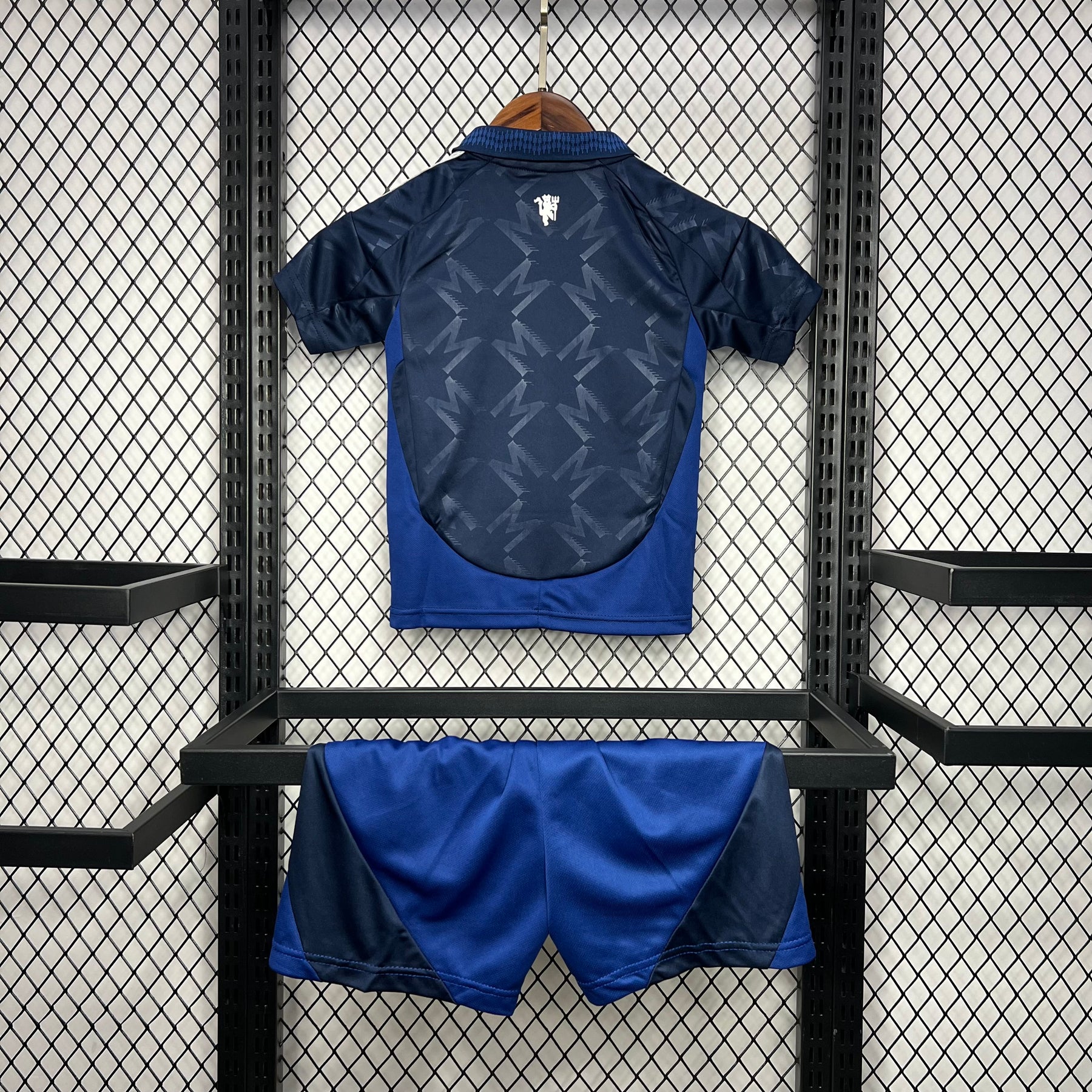 Kit Infantil do Manchester United 2024/25 - Away