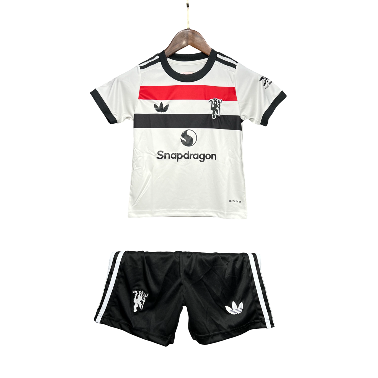 Kit Infantil do Manchester United 2024/25 - Third