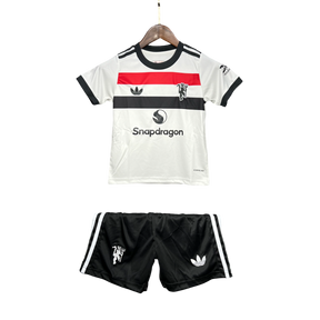 Kit Infantil do Manchester United 2024/25 - Third